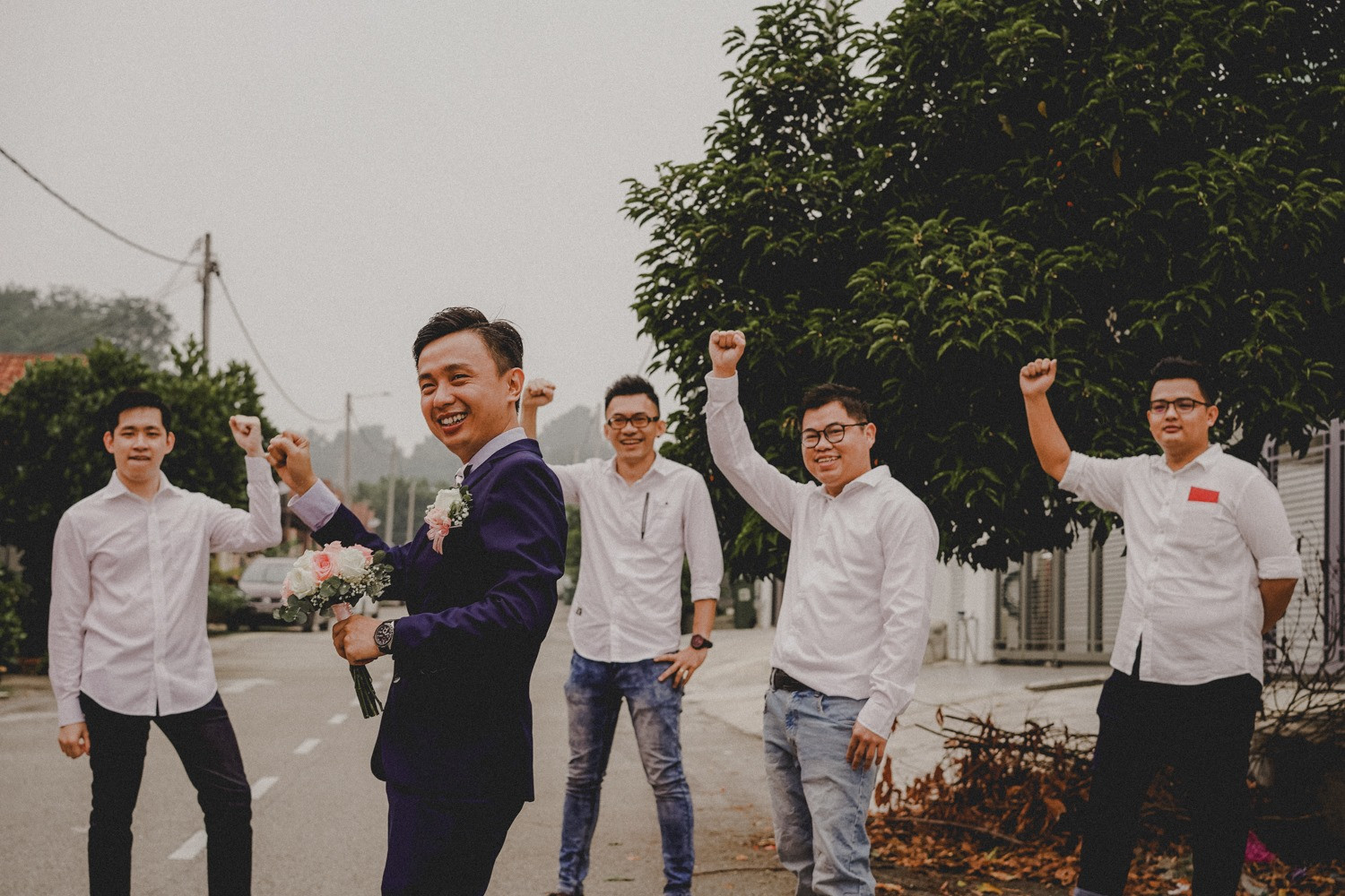Guo Hao & Chee Ling wedding morning ceremony moment, album detail frame 04, by Famous Bridal Kuantan