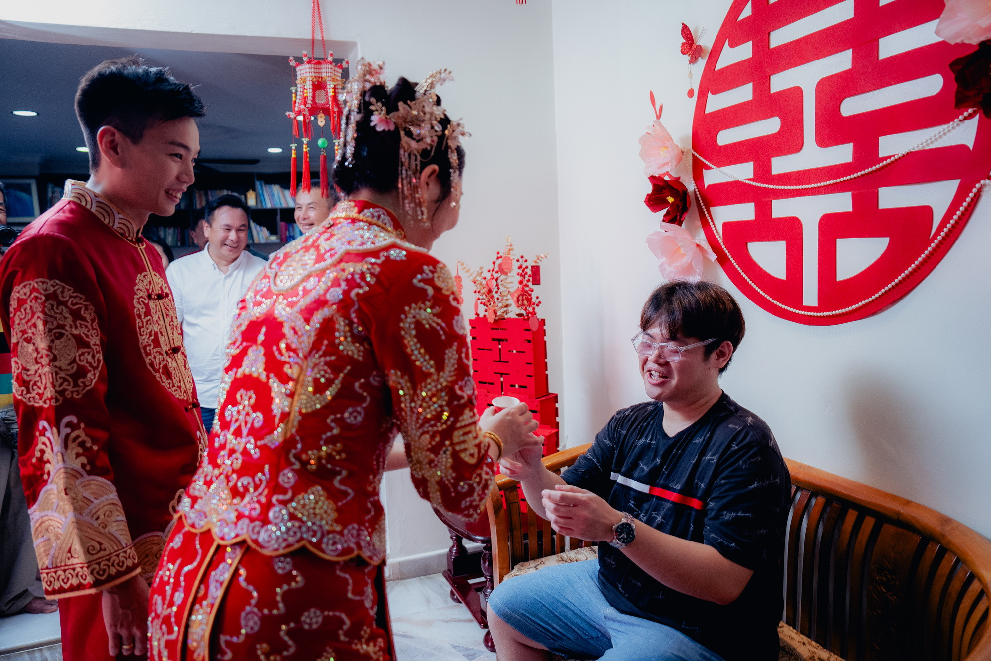 Song Run & Sue Xin wedding dinner celebration photo, quiet in-between moment frame 114, by Famous Bridal Kuantan