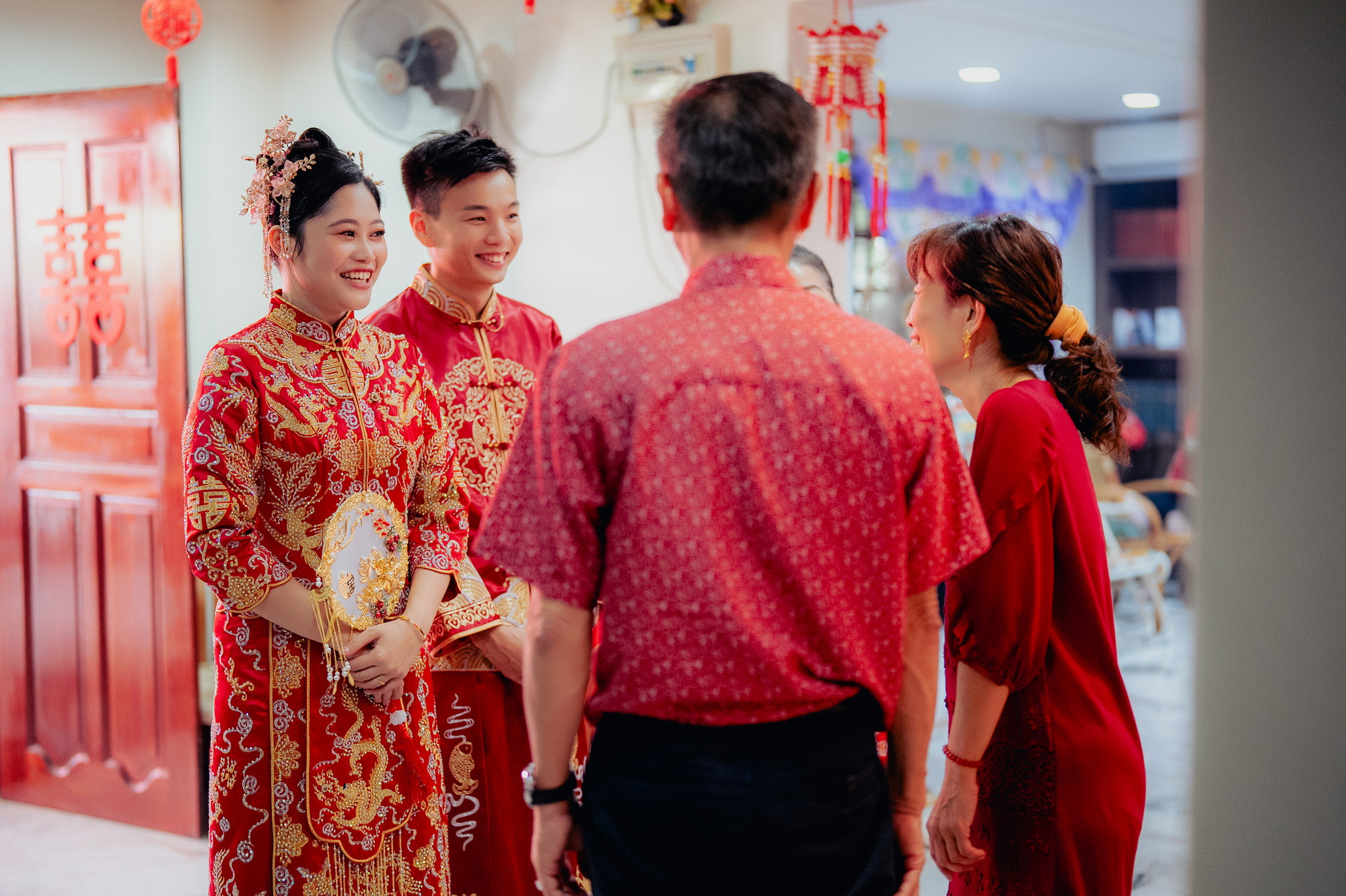 Song Run & Sue Xin family group wedding photo, family memory frame 75, by Famous Bridal Kuantan