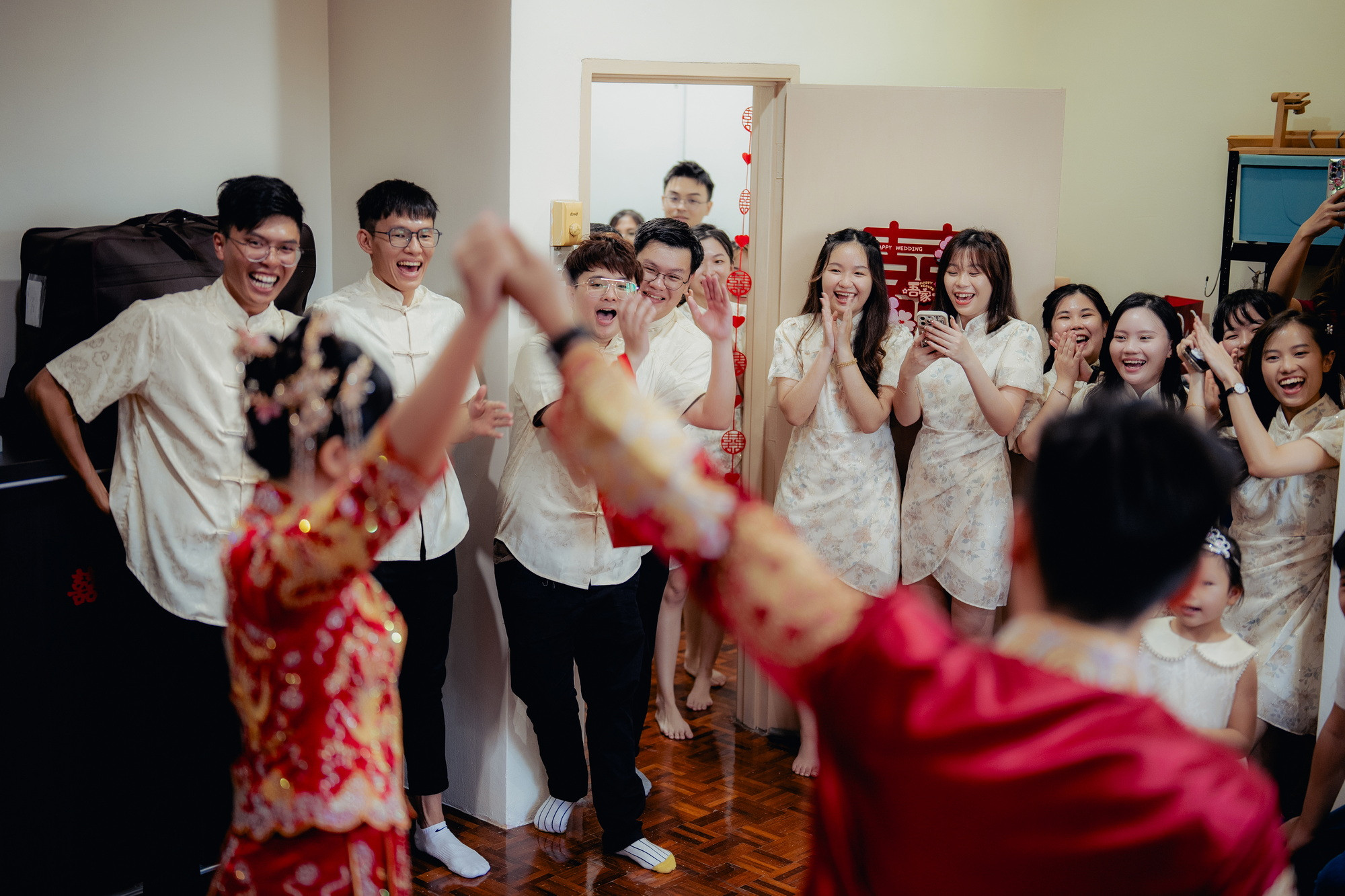 Song Run & Sue Xin guest candid wedding photo, guided portrait sequence frame 38, by Famous Bridal Kuantan