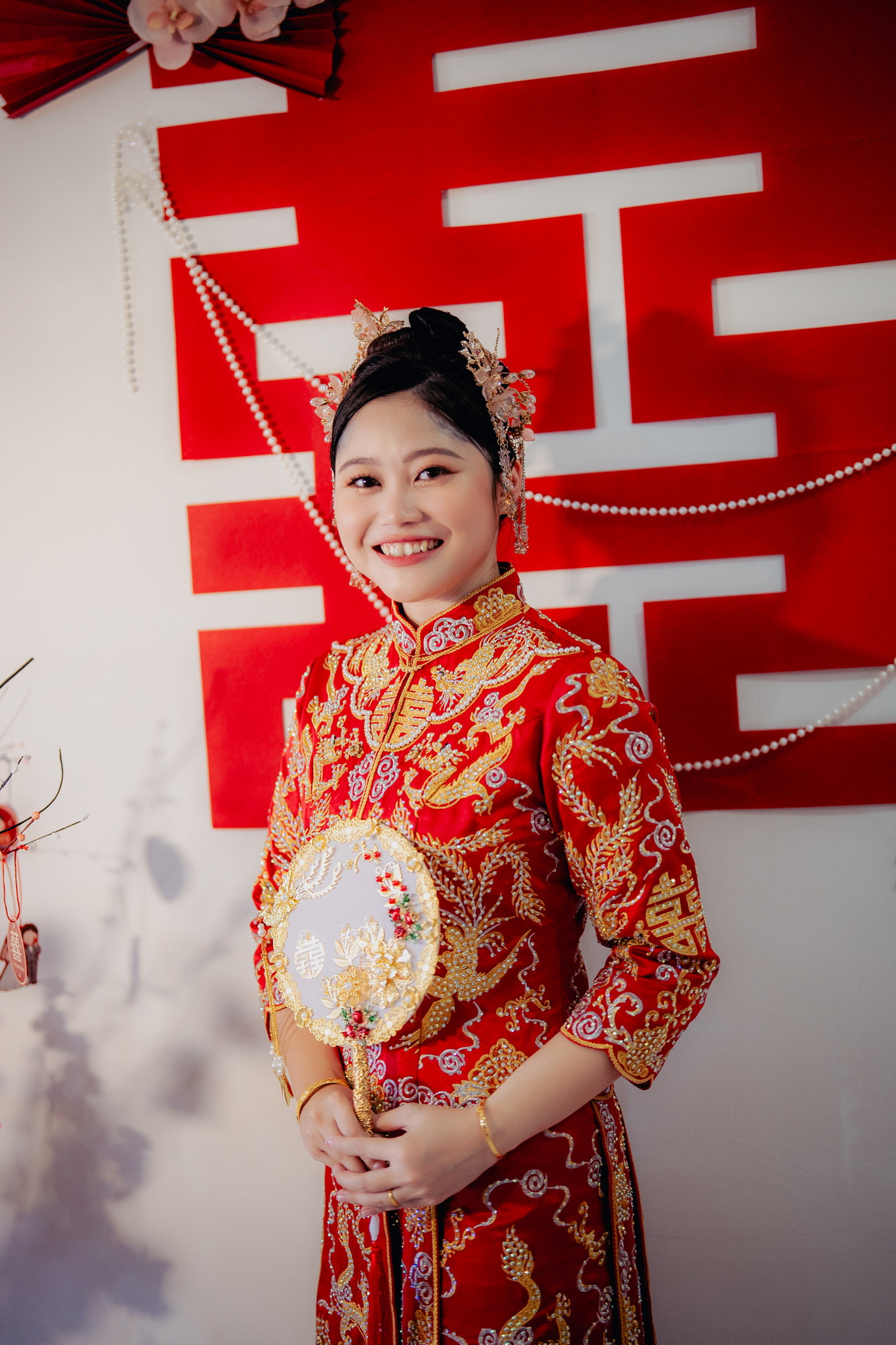 Song Run & Sue Xin opening wedding-day documentary moment, natural movement frame 61, by Famous Bridal Kuantan