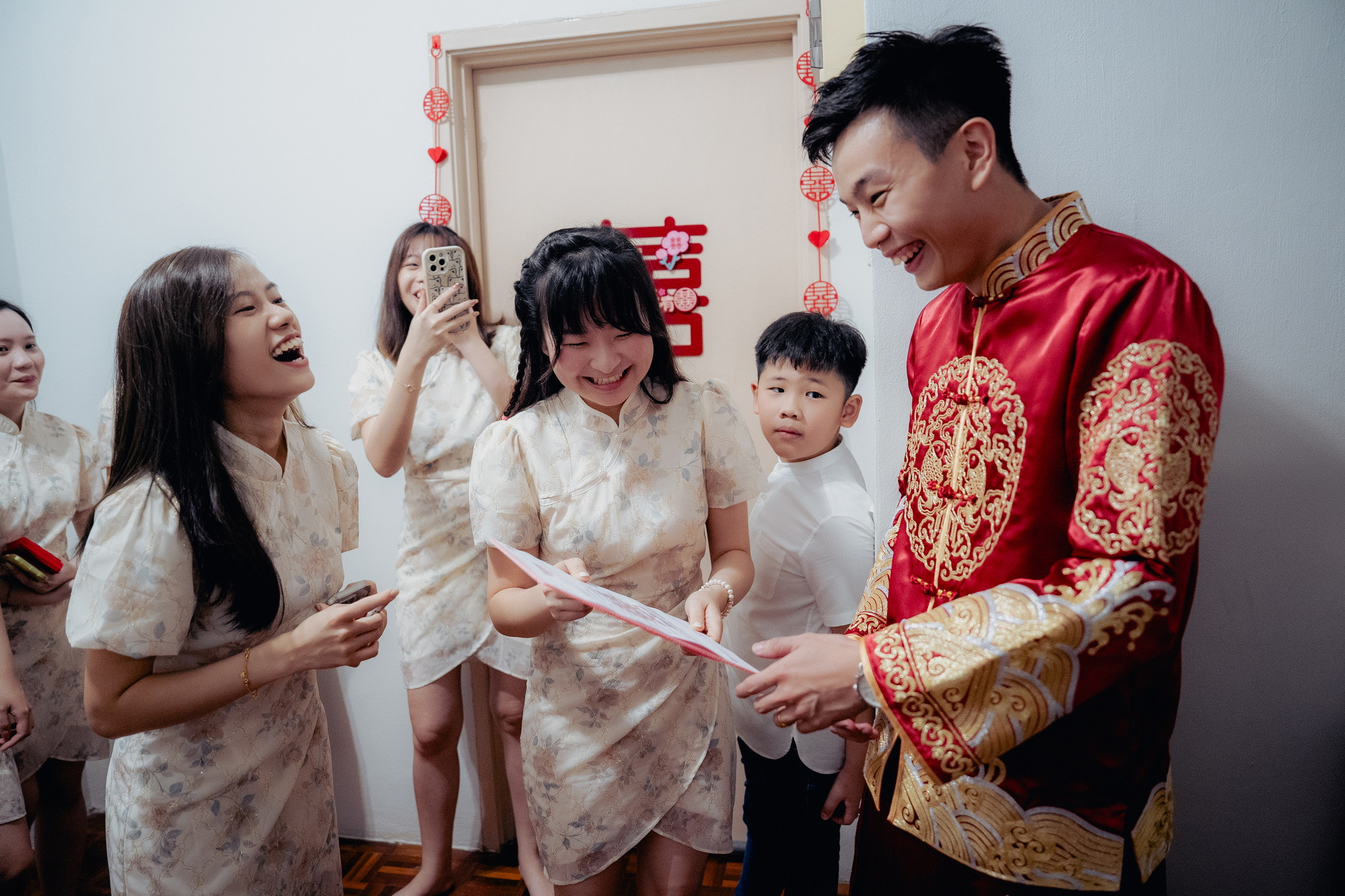 Song Run & Sue Xin romantic wedding couple portrait, album detail frame 100, by Famous Bridal Kuantan