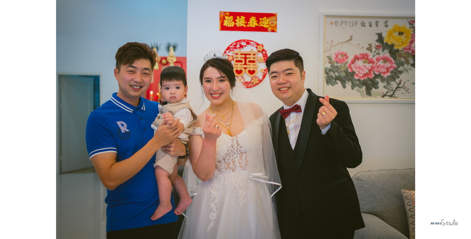 Yit Loong & Diana candid wedding celebration moment, story opener frame 89, by Famous Bridal Kuantan