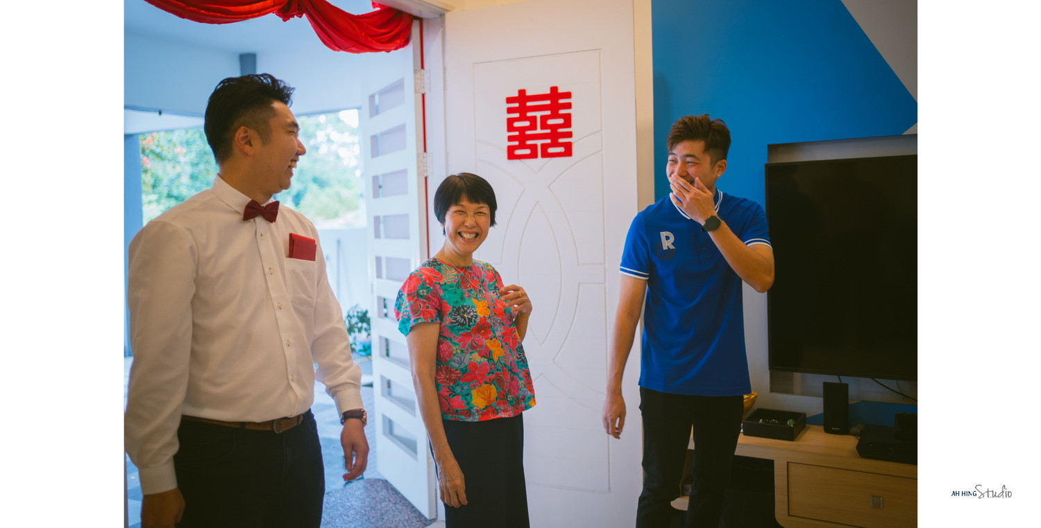 Yit Loong & Diana family blessing wedding portrait, guided portrait sequence frame 86, by Famous Bridal Kuantan