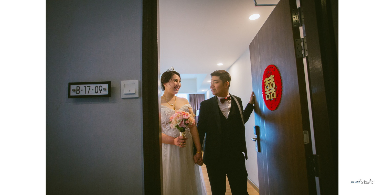 Yit Loong & Diana natural bride and groom portrait, guided portrait sequence frame 62, by Famous Bridal Kuantan