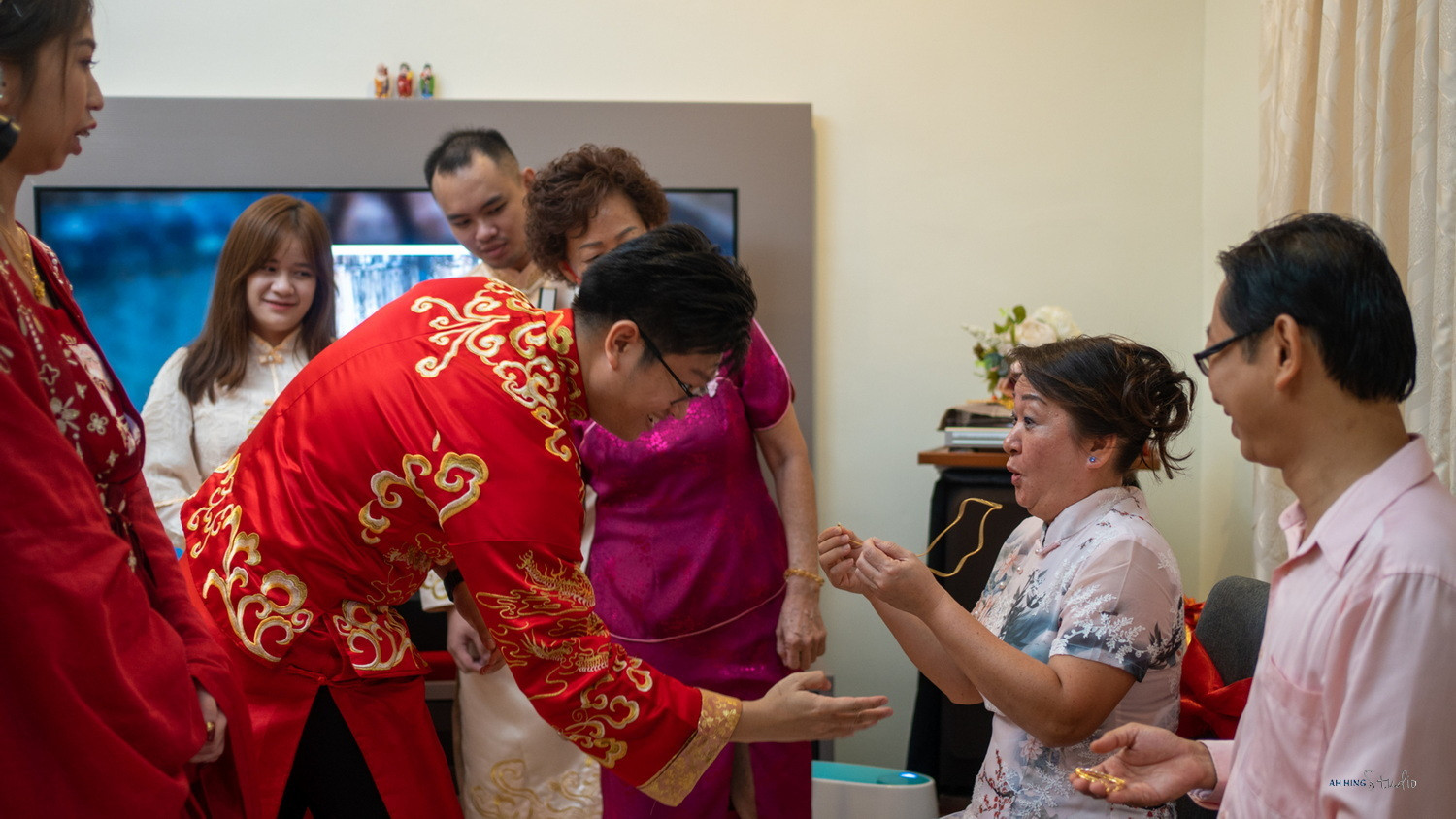 Zhen Hui & May Lee wedding morning ceremony moment, album detail frame 124, by Famous Bridal Kuantan
