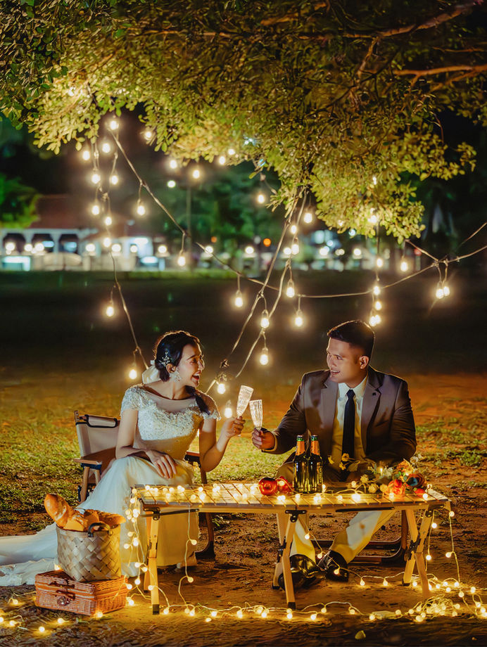 Night light pre-wedding photography by Famous Bridal Kuantan