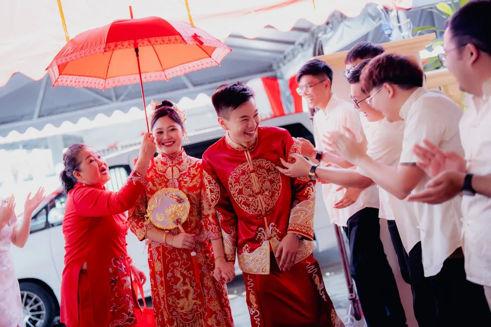 Song Run & Sue Xin bride preparation photography, documentary transition frame 72, by Famous Bridal Kuantan
