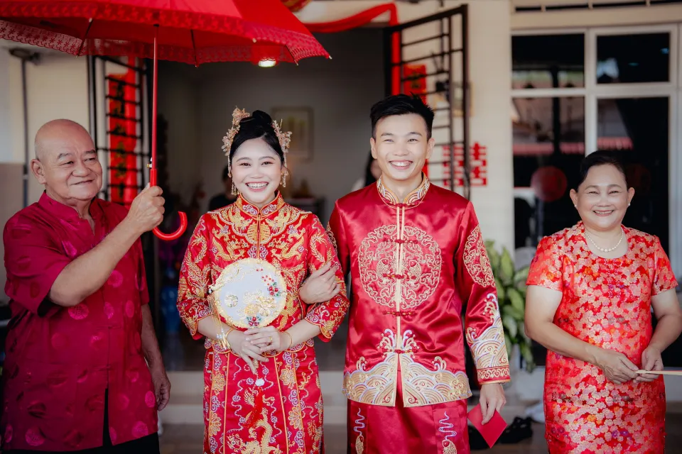 Song Run & Sue Xin candid wedding celebration moment, natural movement frame 69, by Famous Bridal Kuantan