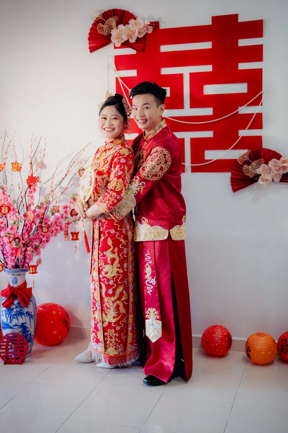 Song Run & Sue Xin family blessing wedding portrait, quiet in-between moment frame 66, by Famous Bridal Kuantan