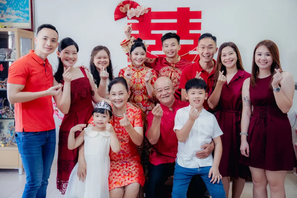 Song Run & Sue Xin wedding morning ceremony moment, documentary transition frame 104, by Famous Bridal Kuantan