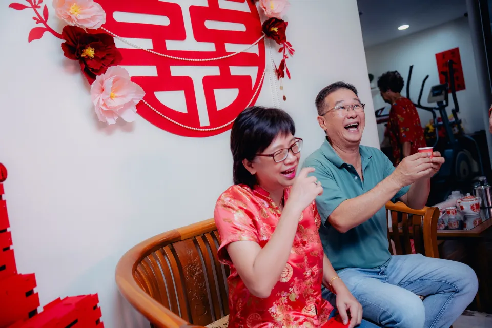 Song Run & Sue Xin quiet couple portrait on wedding day, celebration rhythm frame 111, by Famous Bridal Kuantan
