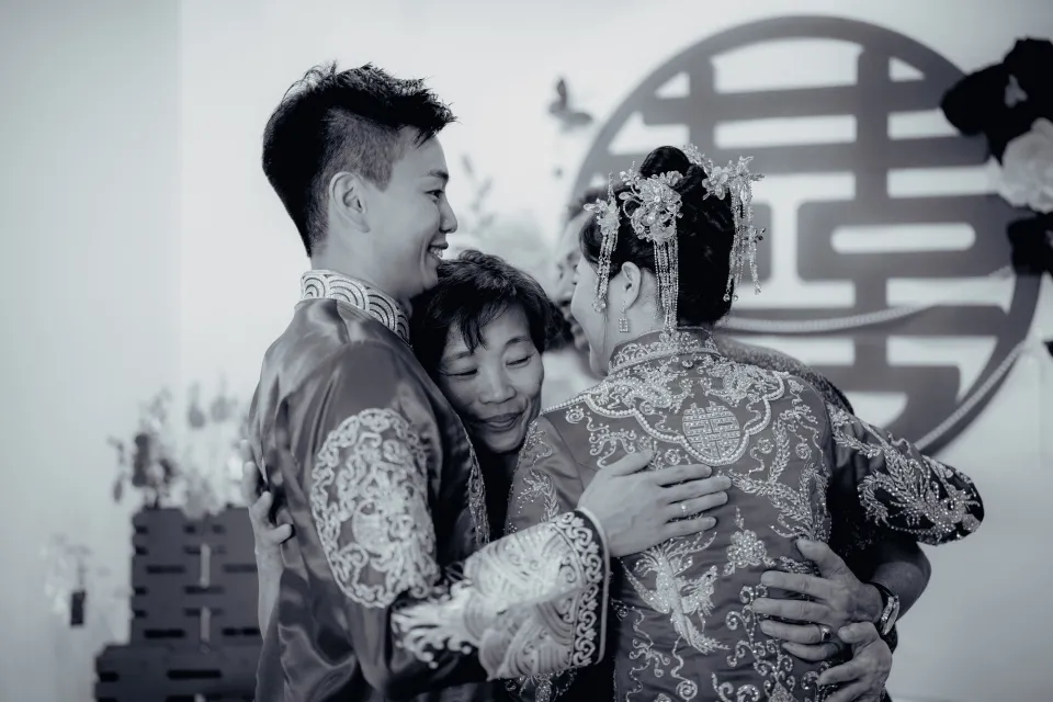 Song Run & Sue Xin romantic wedding couple portrait, documentary transition frame 80, by Famous Bridal Kuantan