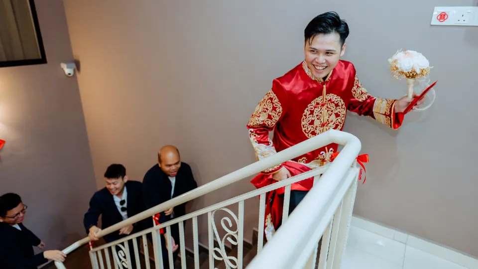 Su Leng & Sook Yin groom preparation photography, natural movement frame 53, by Famous Bridal Kuantan