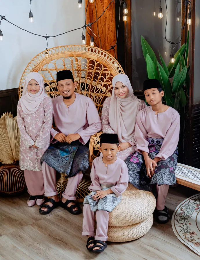 Family photography studio in Kuantan 19