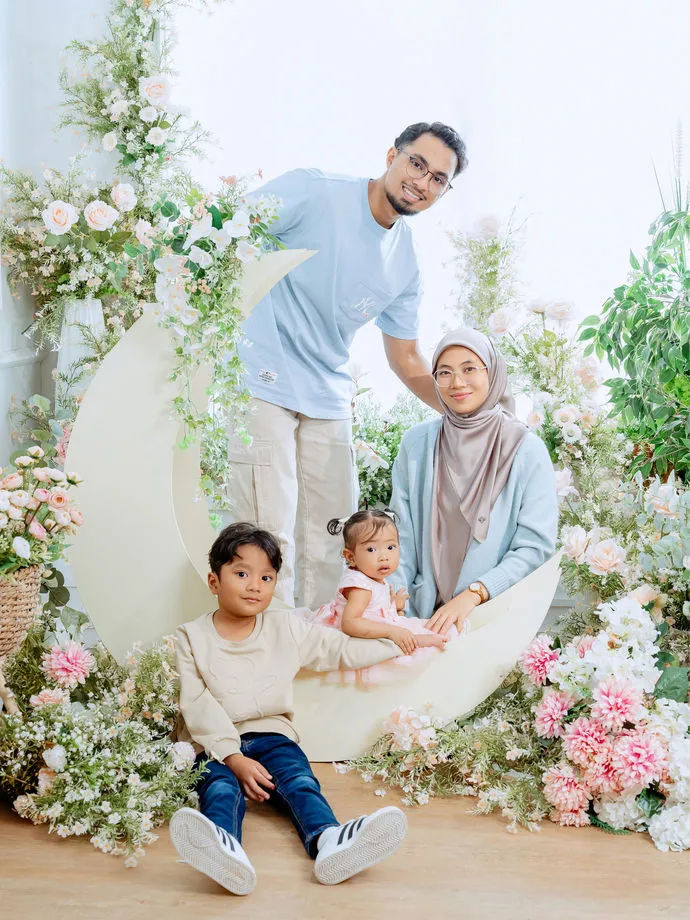 One-year baby birthday photoshoot sample in Kuantan 02