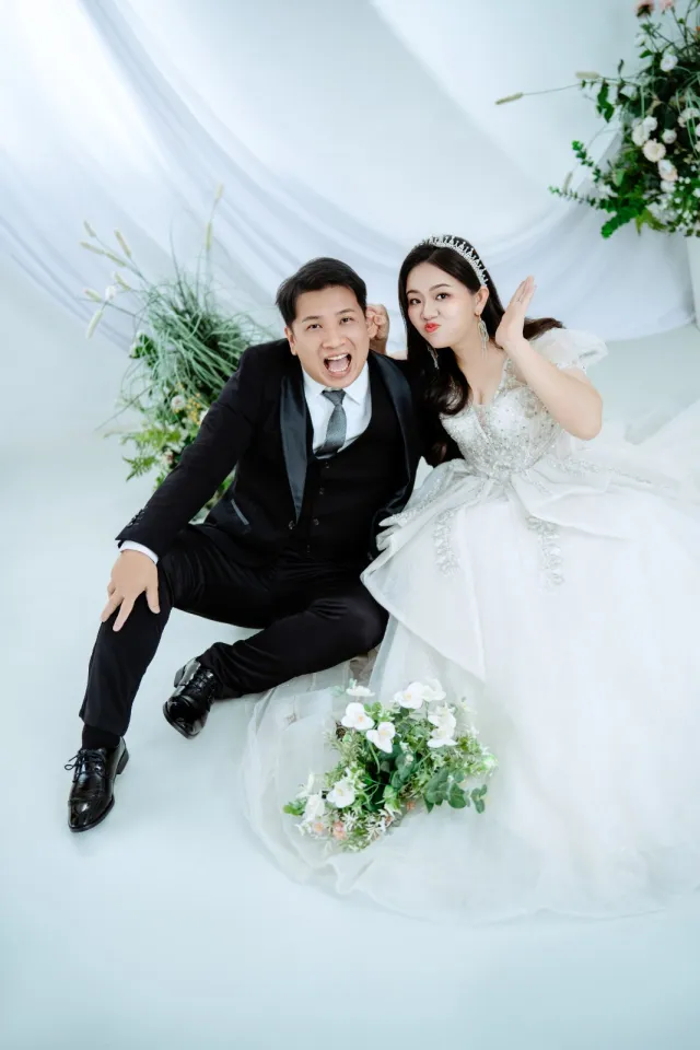SO 1233 7594 | Famous Bridal